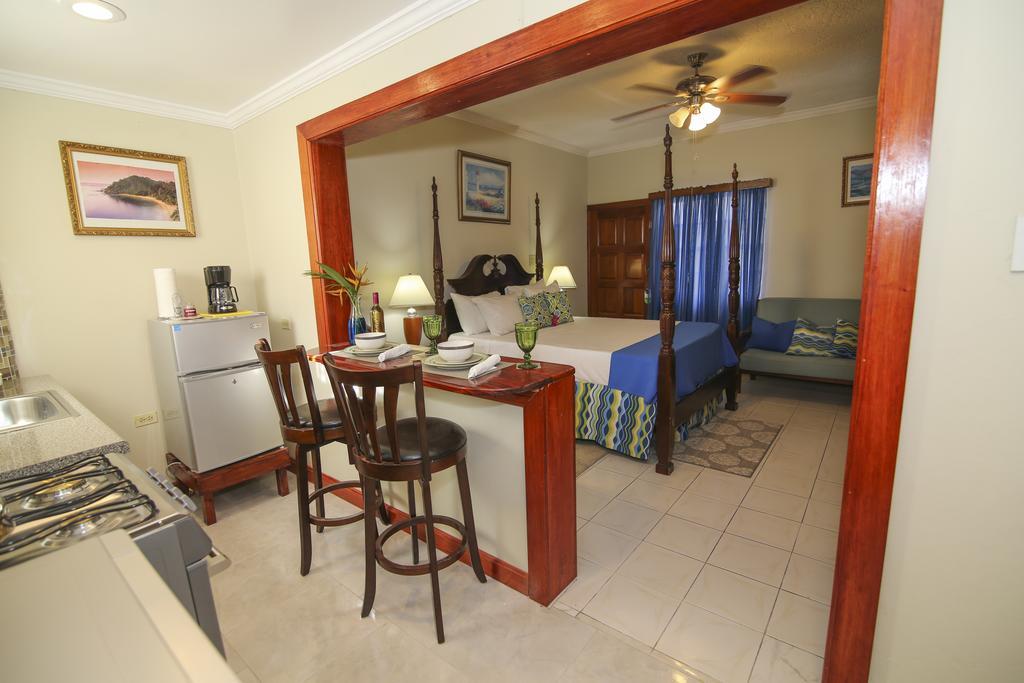 Rayon Hotel Negril Exterior foto