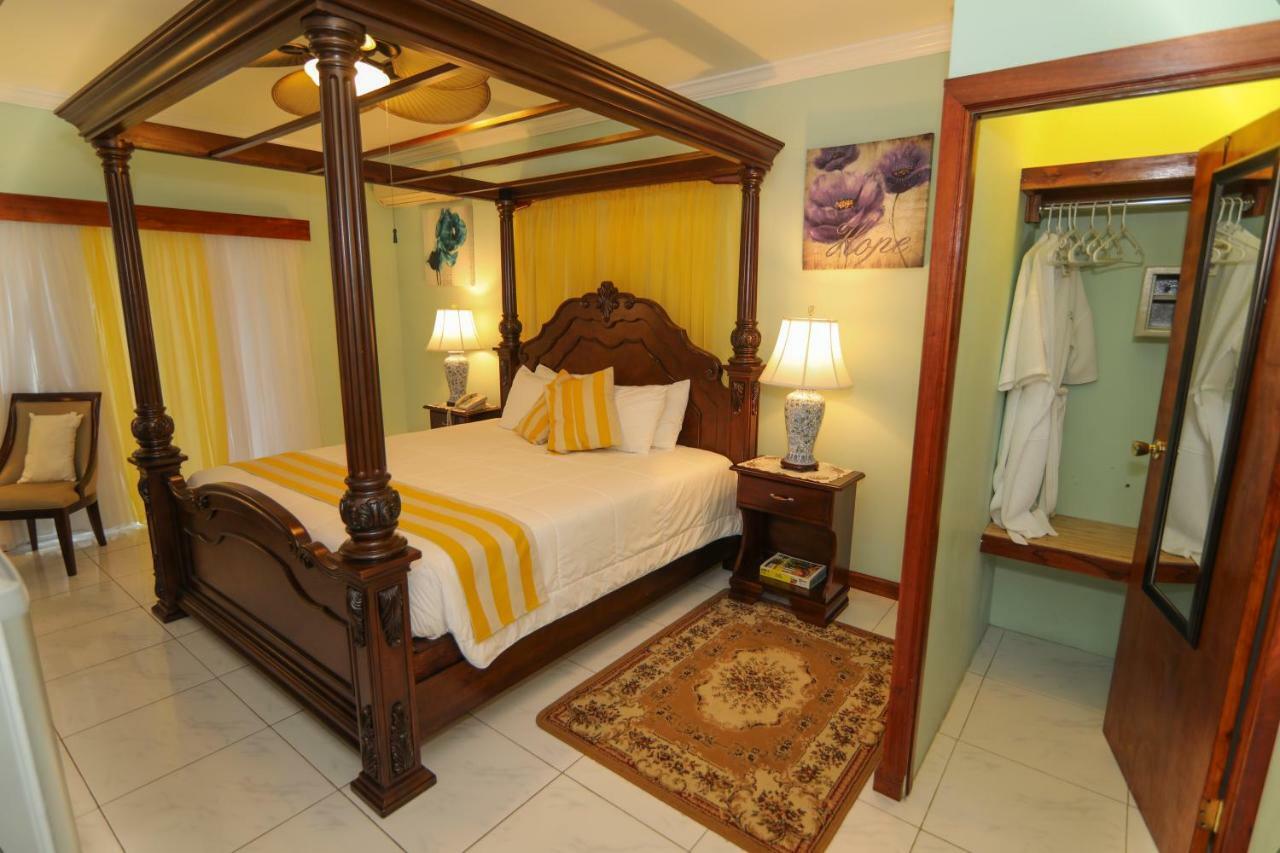 Rayon Hotel Negril Exterior foto